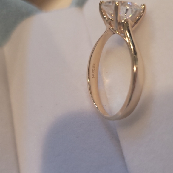 NWT Charles and Colvard moissanite ring engagement - Picture 12 of 12
